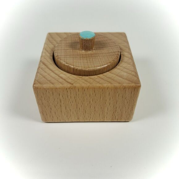 Lovevery The Thinker Pincer Puzzle Wooden Motor Skills Developmental Montessori - Picture 2 of 7